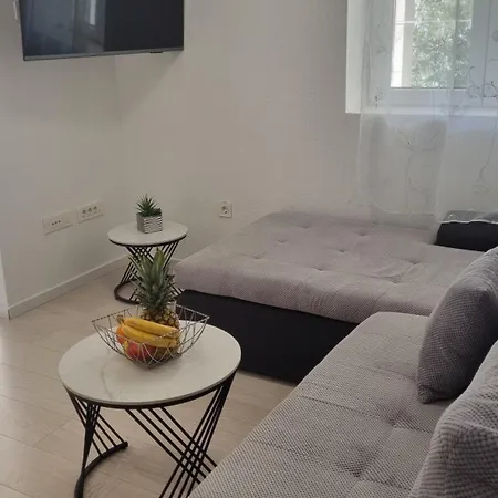 Dominos * スプリト