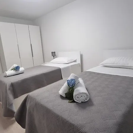 Apartman Dominos Split
